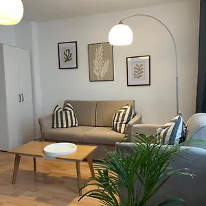 Schoene 2 In Apartment
